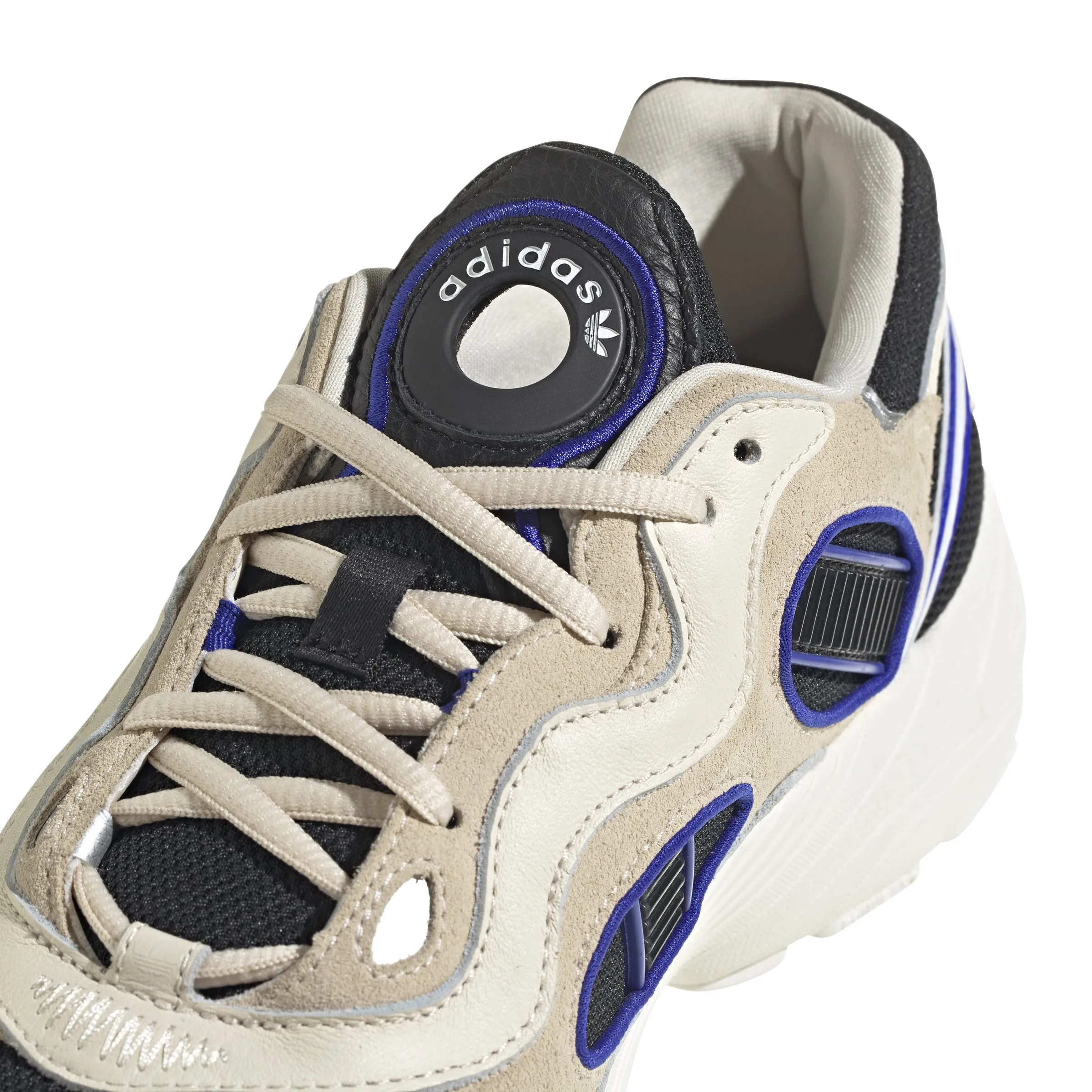 adidas Astir SN Beige