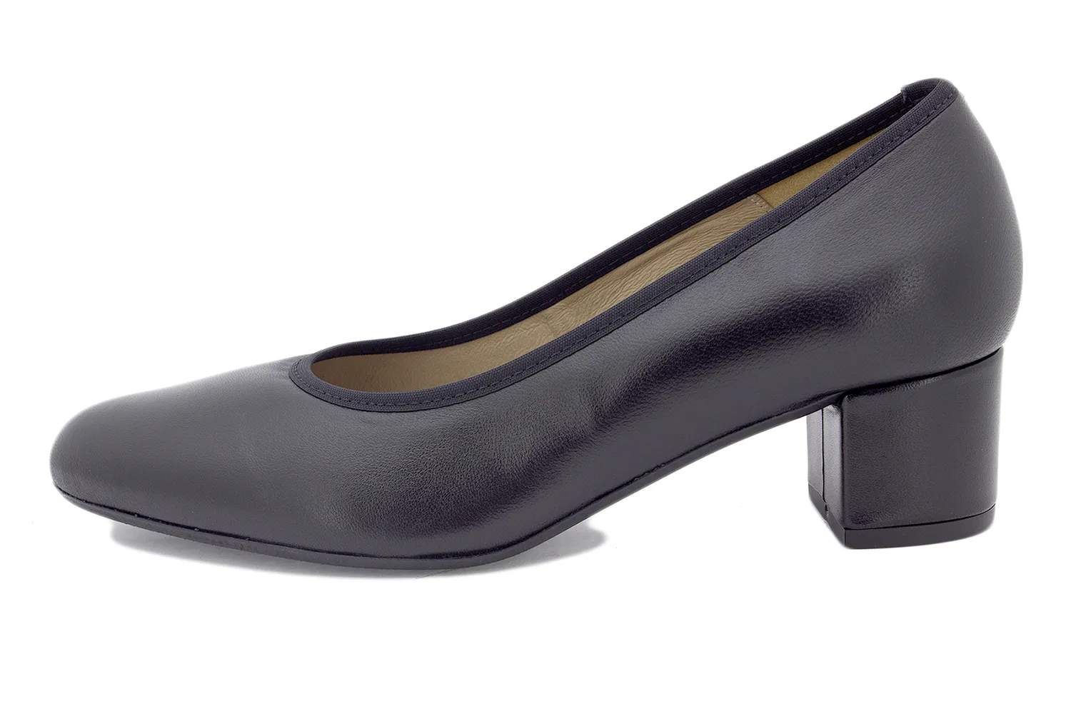Black Leather Pump