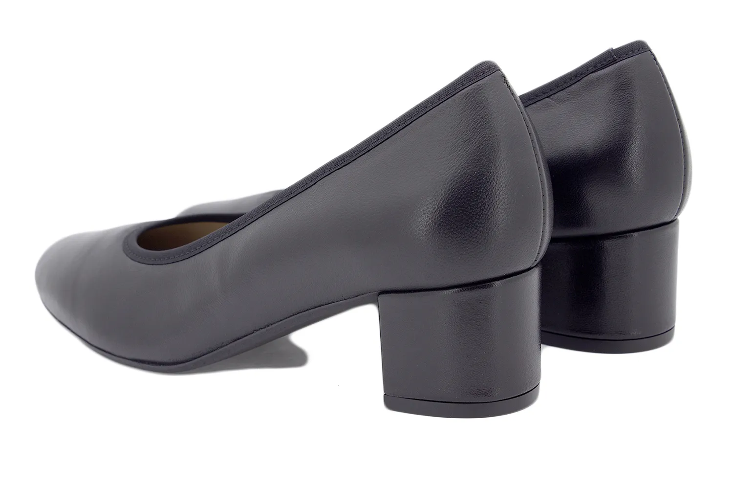 Black Leather Pump