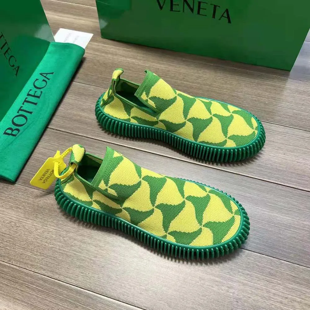 BOTTEGA VENETA ZAPATILLAS SIN CORDONES UNISEX CON TEJIDO TéCNICO ONDULADO Y TRIáNGULO ONDULADOLIME