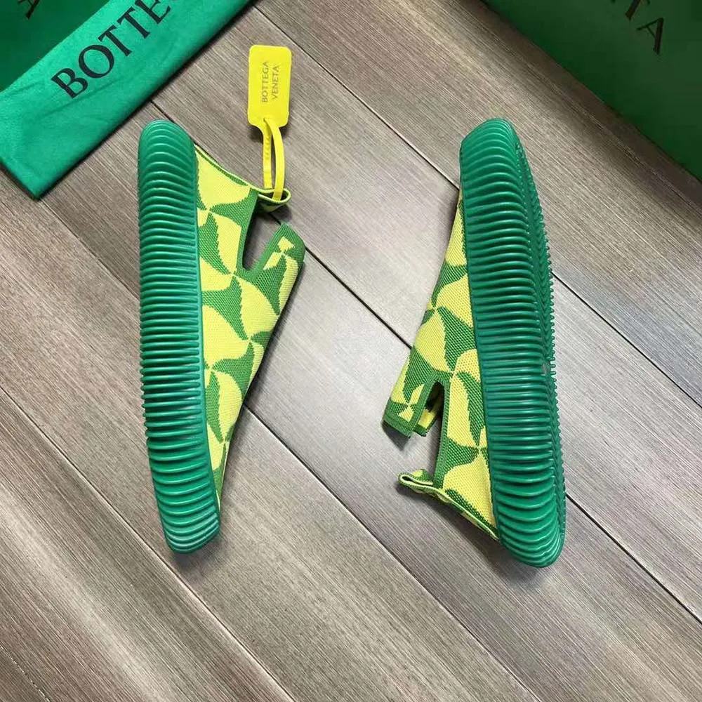 BOTTEGA VENETA ZAPATILLAS SIN CORDONES UNISEX CON TEJIDO TéCNICO ONDULADO Y TRIáNGULO ONDULADOLIME