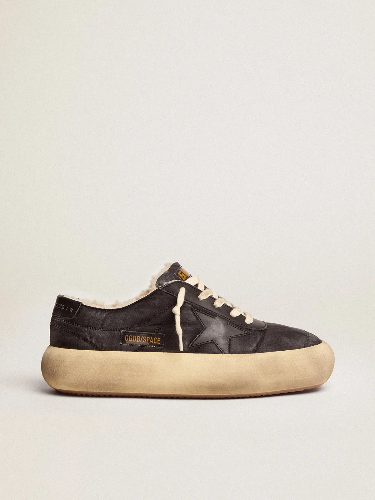 CALZADO SPACESTAR DE NAILON NEGRO ACOLCHADO Y FORRO DE SHEARLING