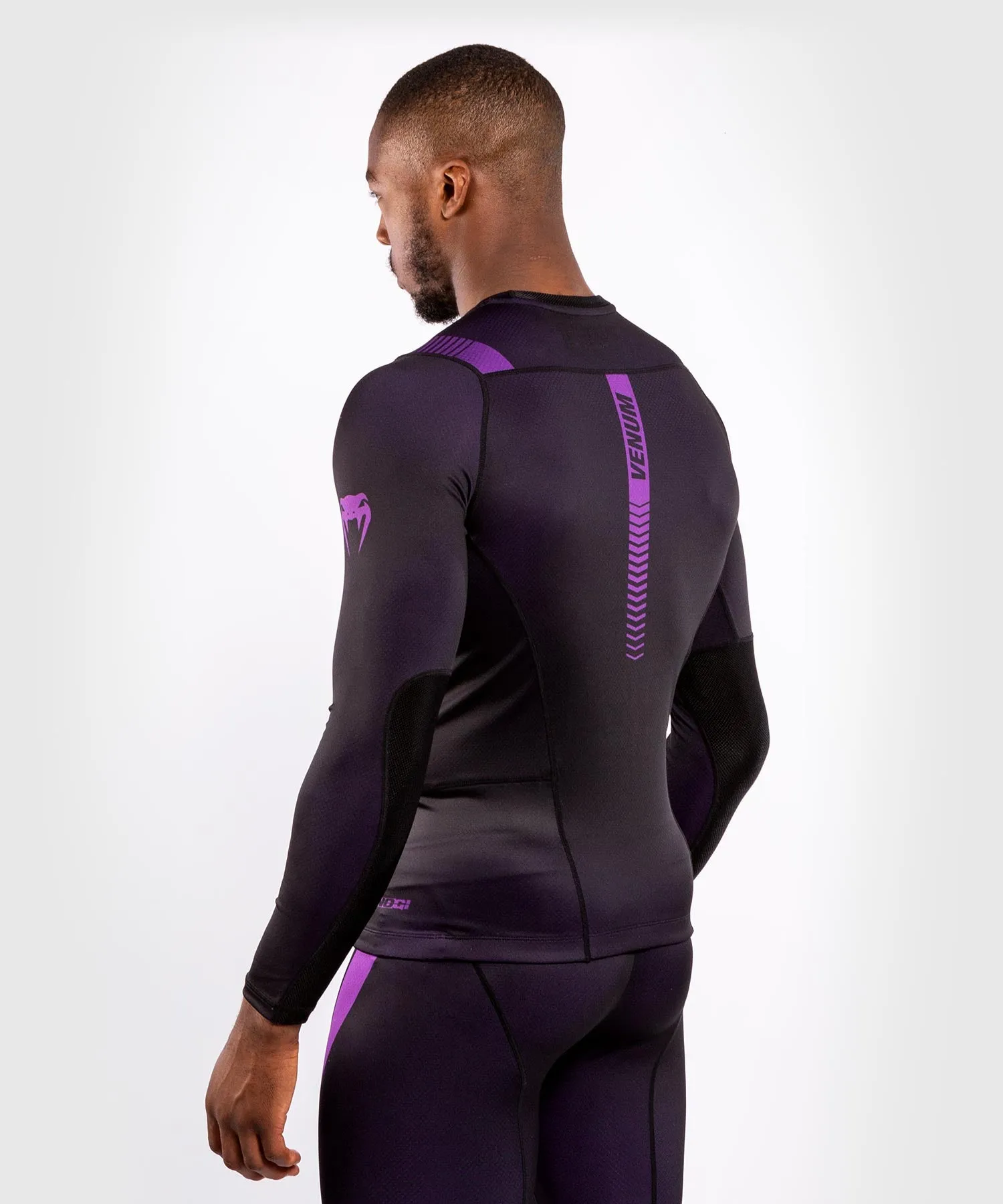 CAMISETA DE COMPRESIóN VENUM NO GI 3.0  MANGA LARGA  NEGRO/MORADO