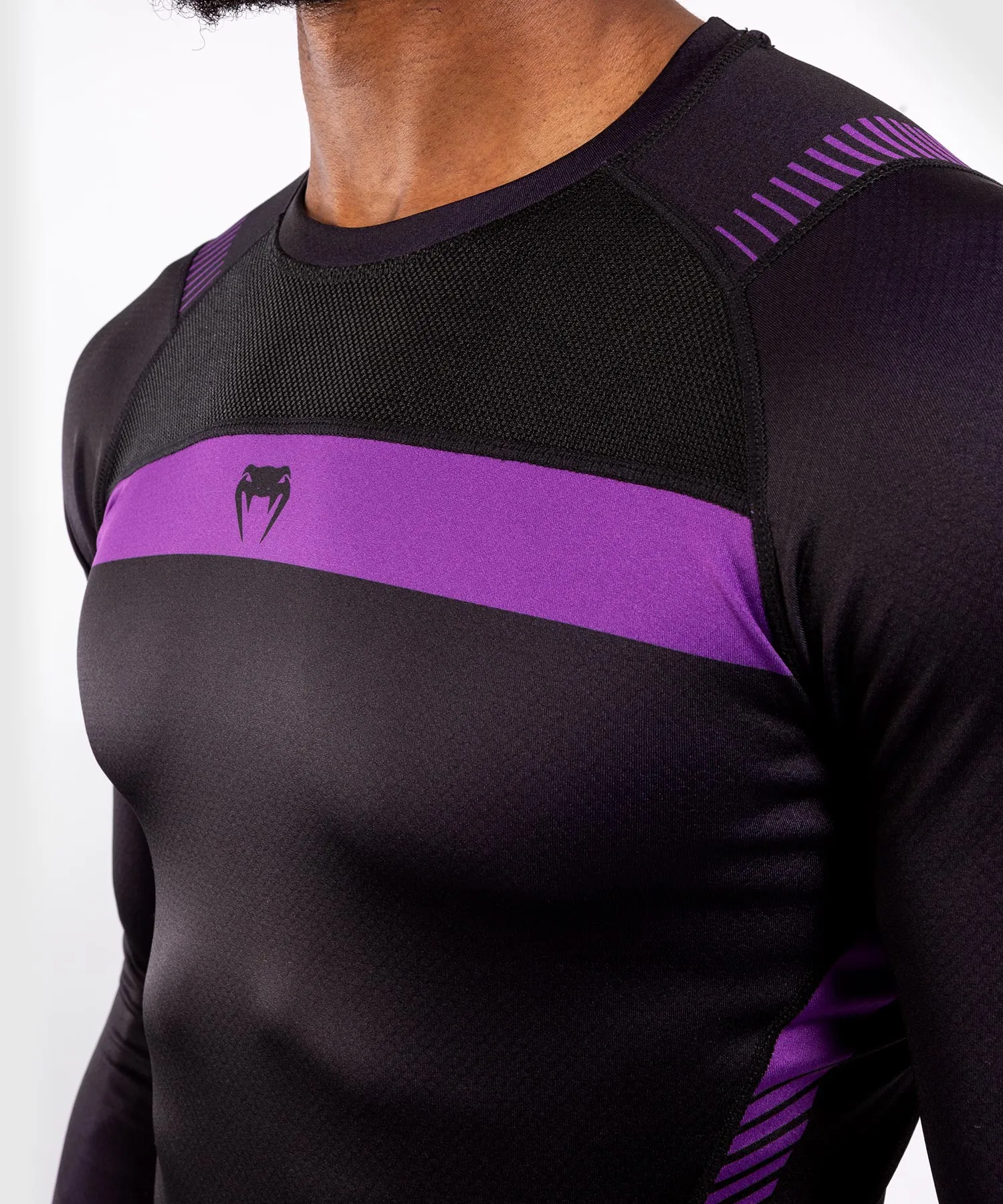 CAMISETA DE COMPRESIóN VENUM NO GI 3.0  MANGA LARGA  NEGRO/MORADO