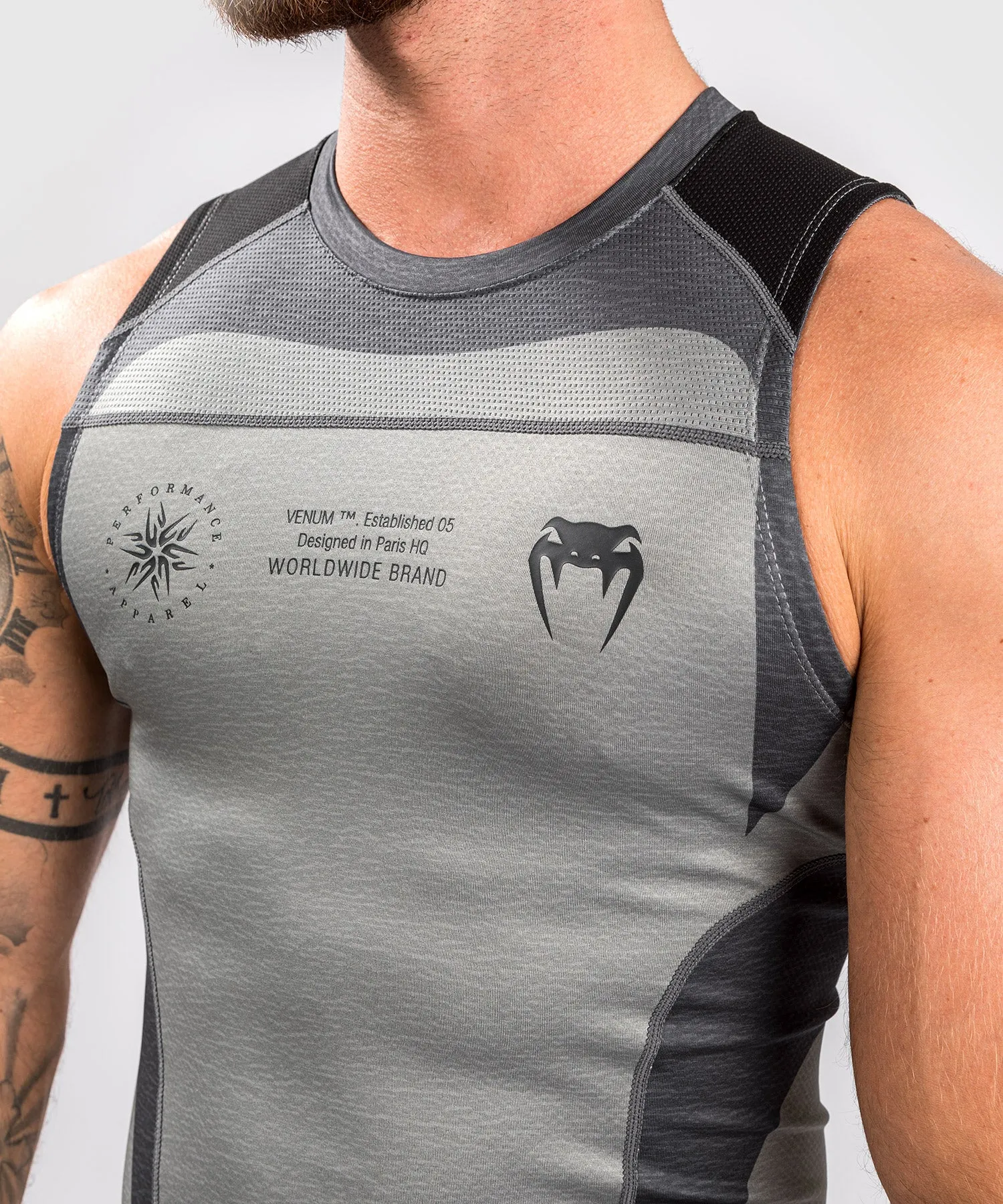 CAMISETA DE COMPRESIóN VENUM STONE  VERDE MINERAL