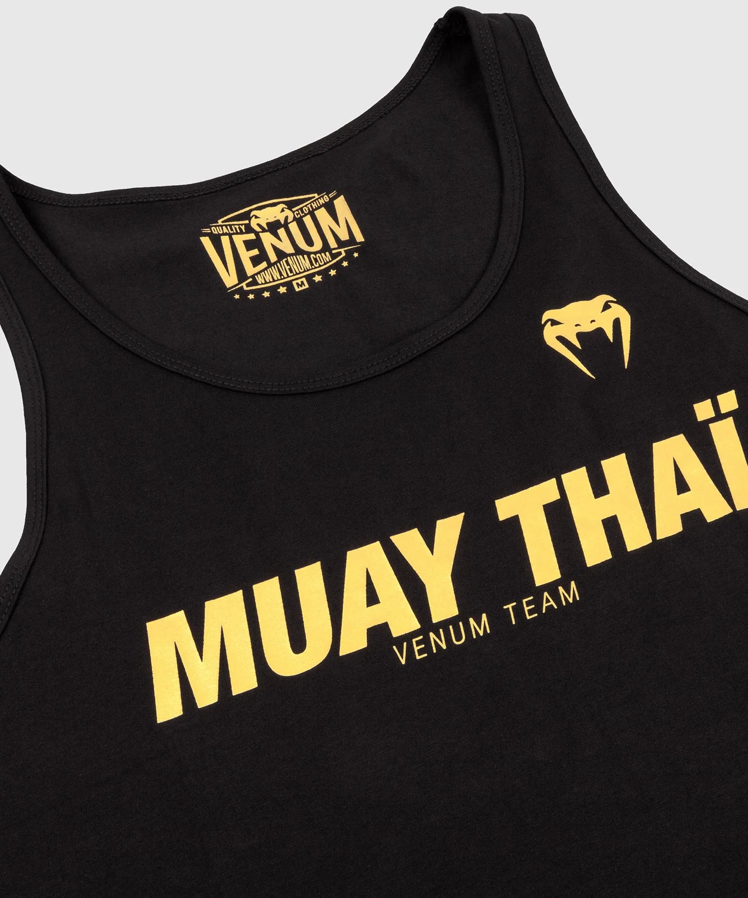 CAMISETA DE TIRANTES MUAY THAI VT DE VENUM  NEGRO/ORO