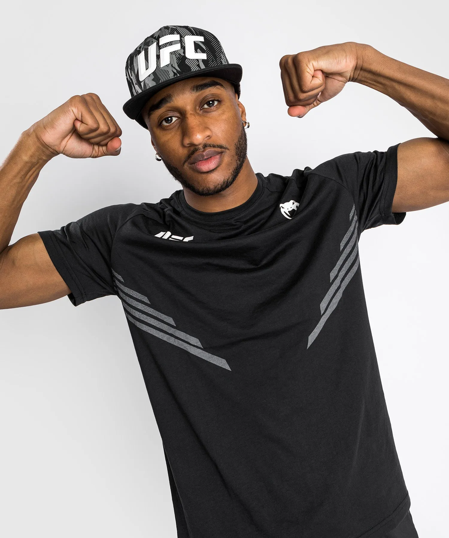 CAMISETA PARA HOMBRE UFC VENUM REPLICA  NEGRO