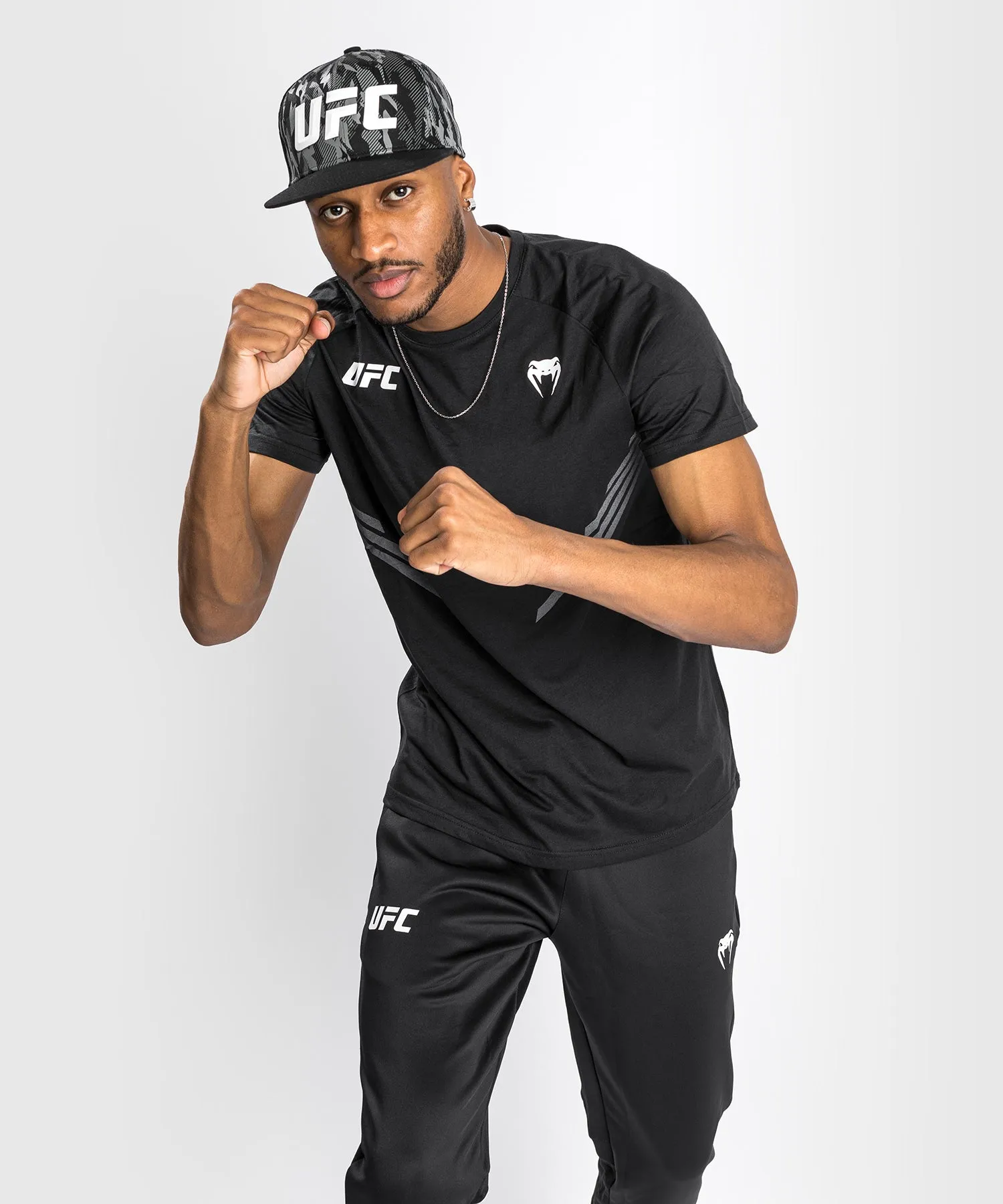 CAMISETA PARA HOMBRE UFC VENUM REPLICA  NEGRO