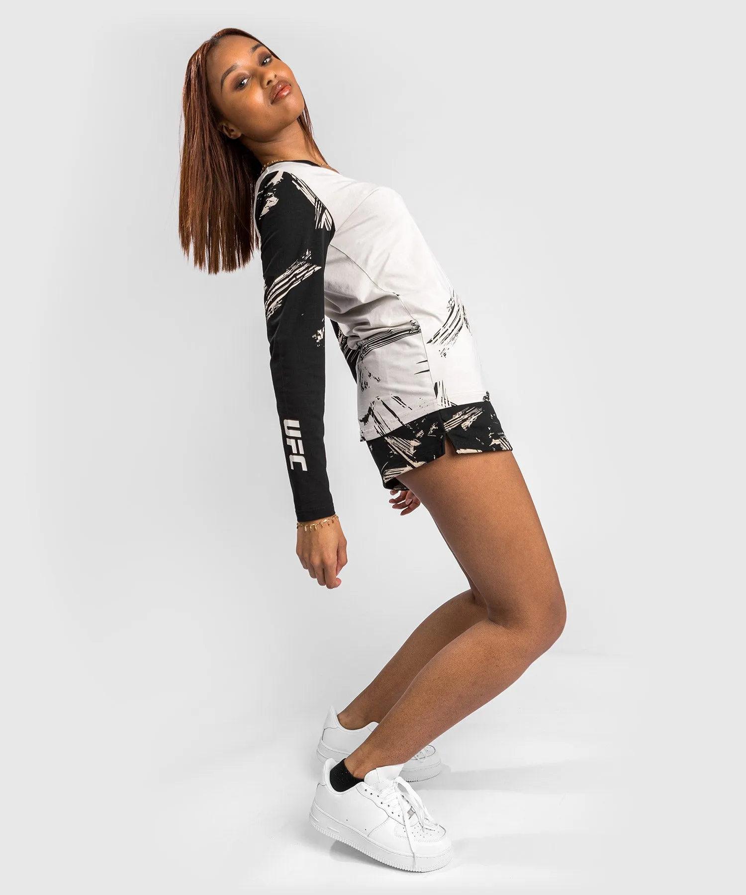 CAMISETA UFC VENUM AUTHENTIC FIGHT WEEK 2.0  MANGA LARGA  PARA MUJER  ARENA