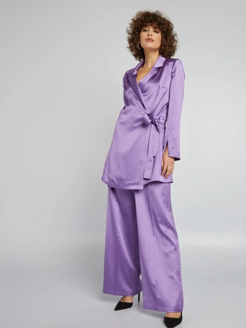 CHAQUETA LARGA DE RASO  PURPURA