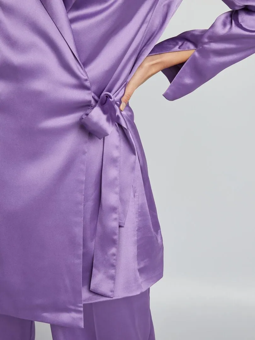 CHAQUETA LARGA DE RASO  PURPURA