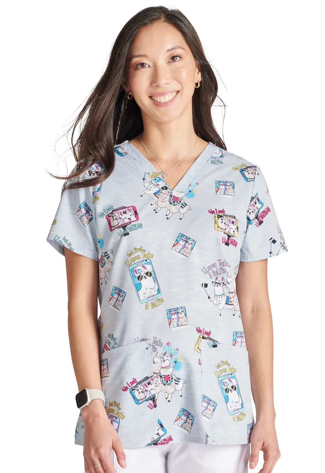 CHEROKEE VNECK PRINT TOP IN LLAMA TAKE A SELFIE