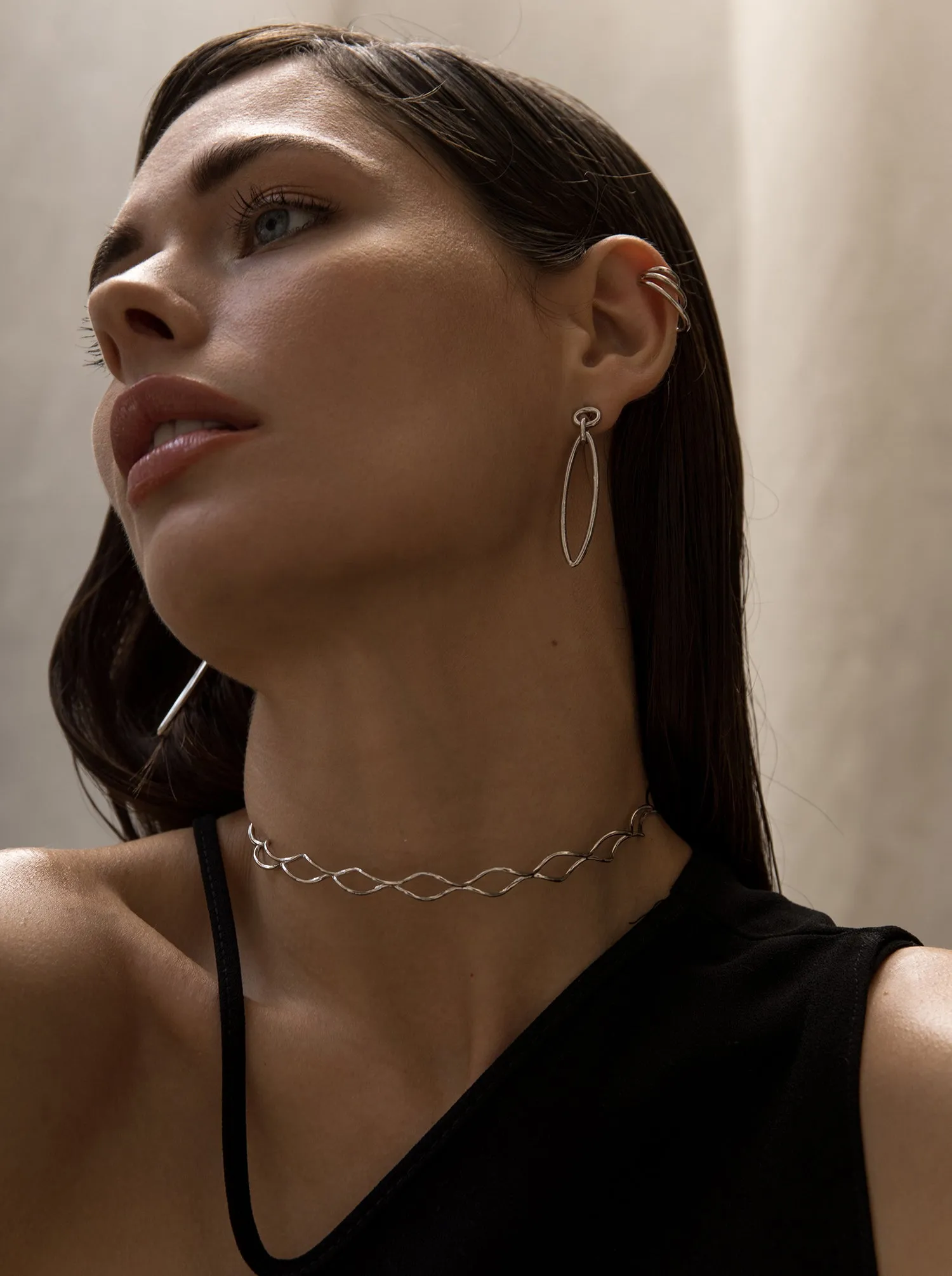 Choker rígido diseo zig zag de plata