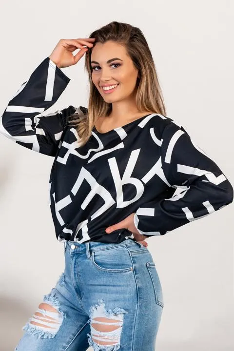 Elegante blusa de manga larga con estampado de letras Osmana, negra