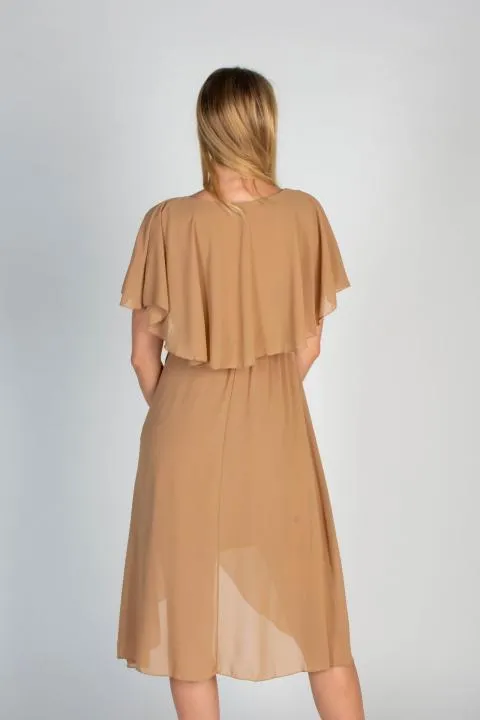 Elegante vestido midi con volante y falda en el plegable Barbados, beige