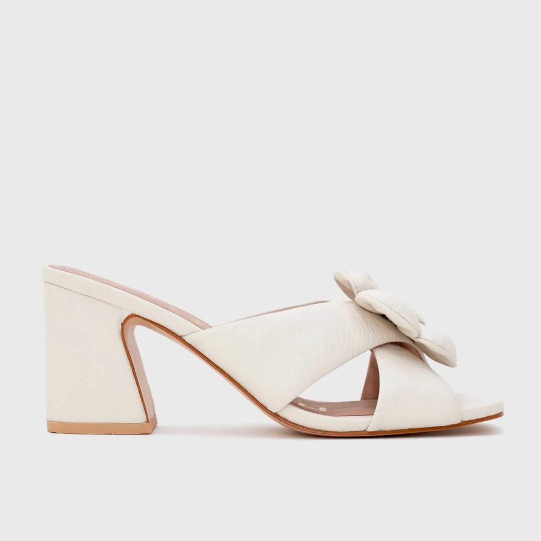 FLOWER SODA PUMP IVORY