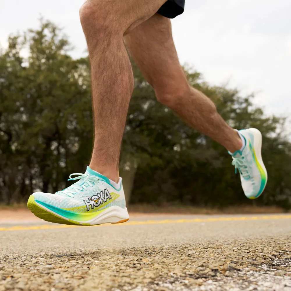 HOKA CIELO RD ZAPATILLAS RUNNING   SS24