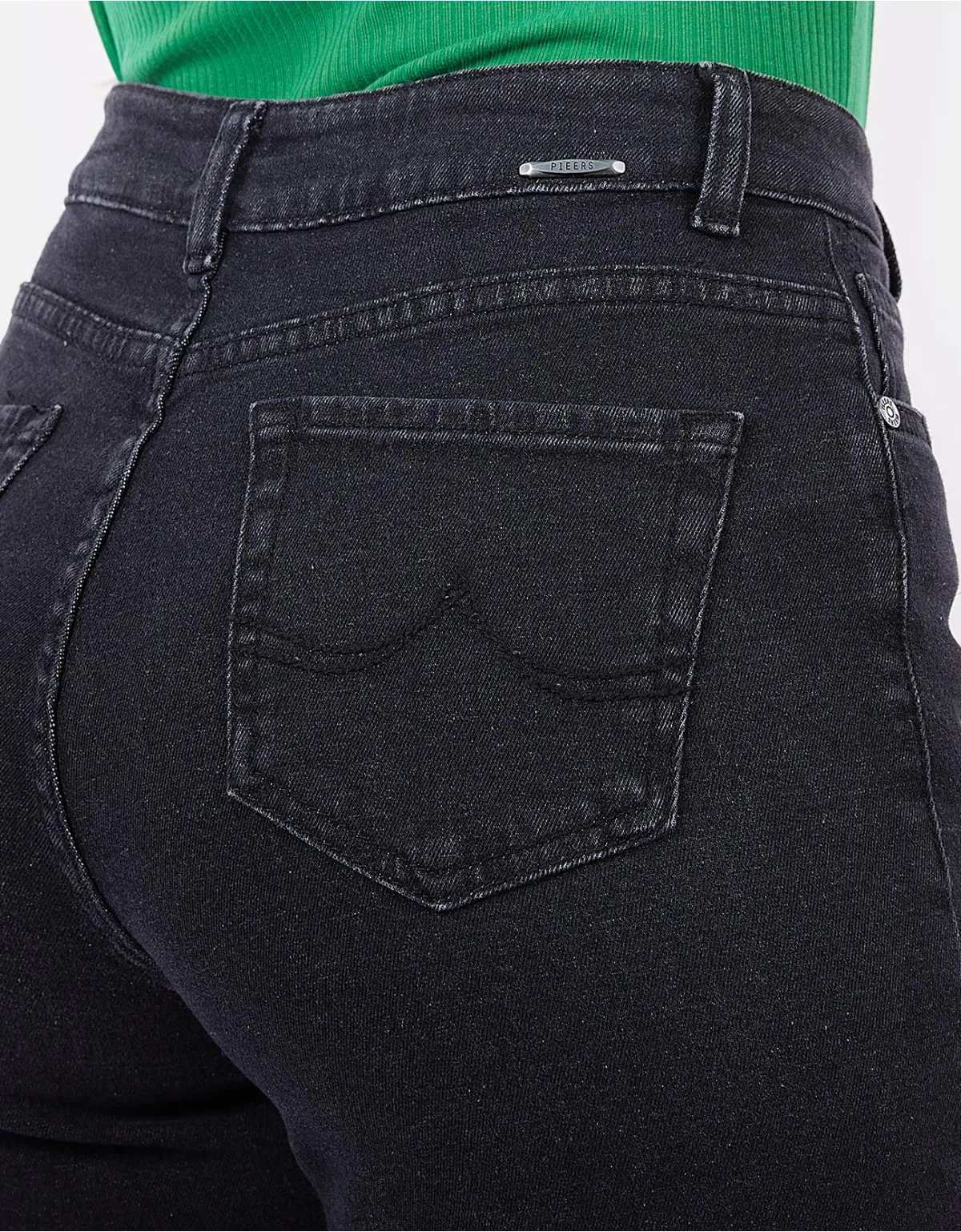 Jean boyfriend negro tiro alto mm
