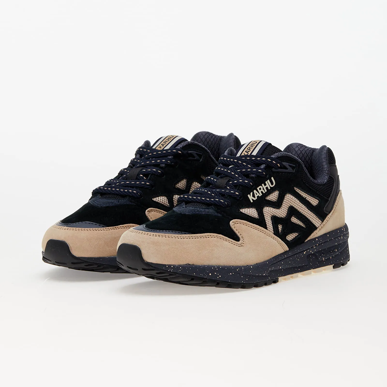 Karhu Legacy 96 Irish Cream/ Jet Black