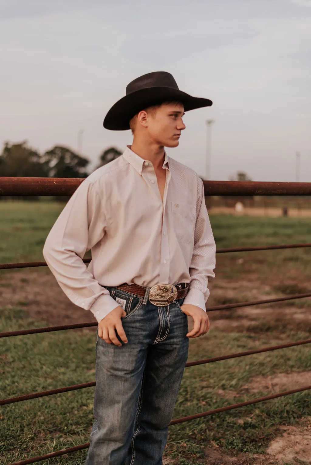 MEN'S ARIAT WRINKLE FREE GRAYSEN CLASSIC FIT SHIRT