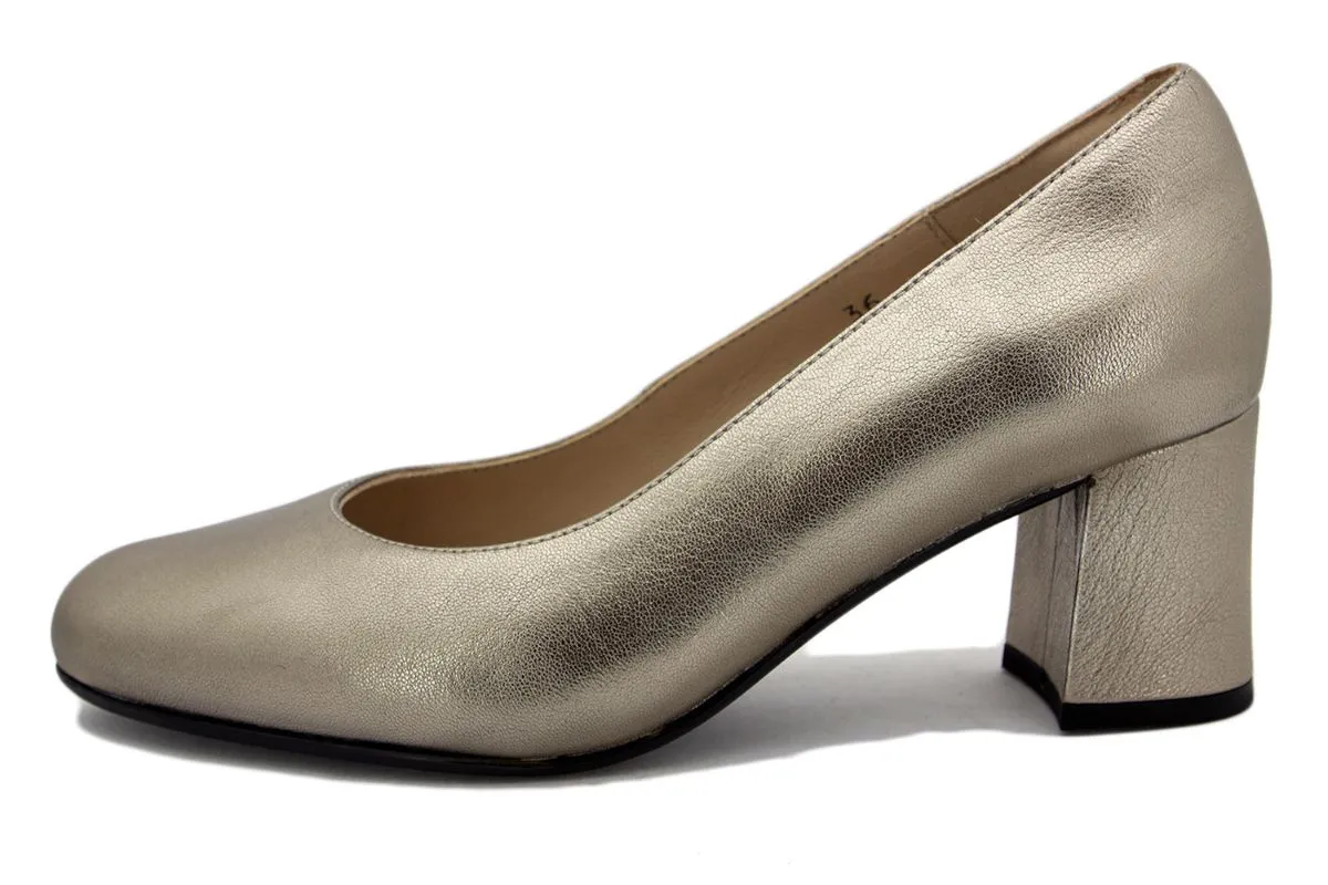 Mink Metal Pump