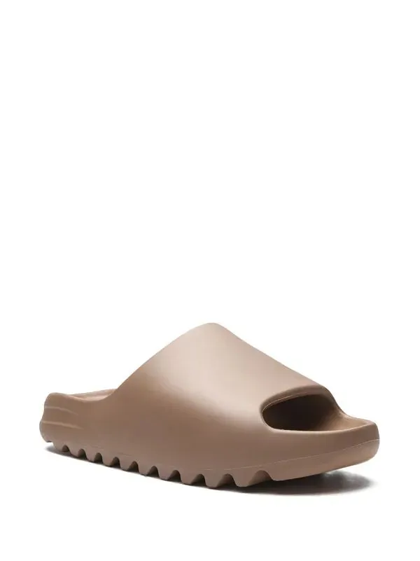 N370O Adidas YEEZY SLIDE MARRON