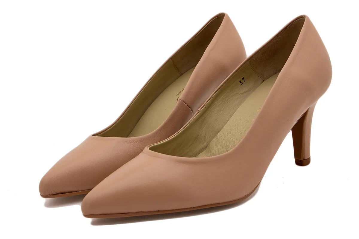 Nude Leather Pump