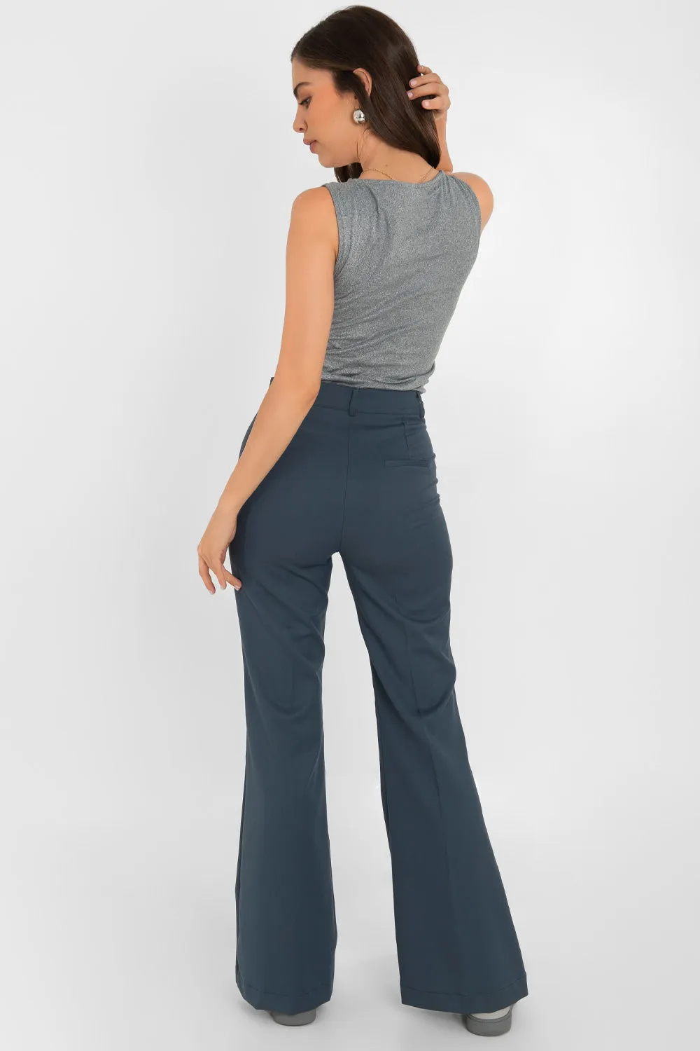 Pantalón ajustado fit flare de tiro alto