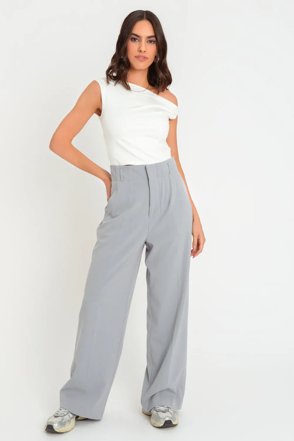 Pantalón fit wide leg tiro alto con pinzas