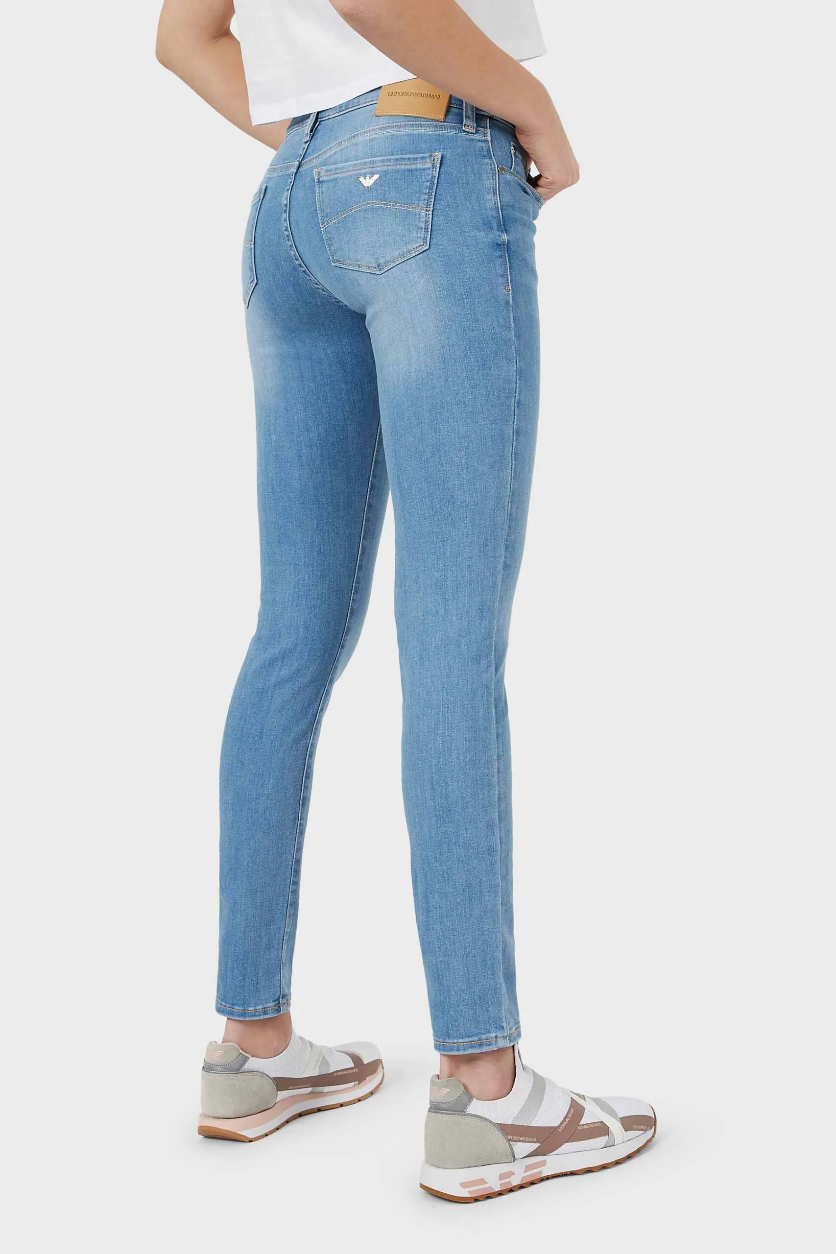Pantalón para mujer de Emporio Armani – 3K2J062DE9Z
