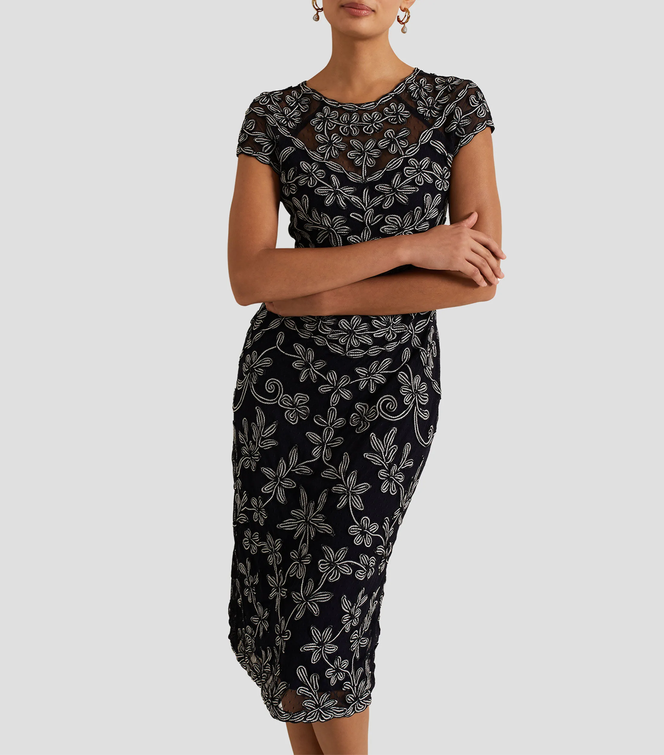 Phase Eight Vestido midi con flores con manga corta Mujer