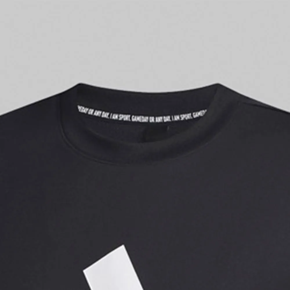 Playera adidas Badge Of Sport Hombre