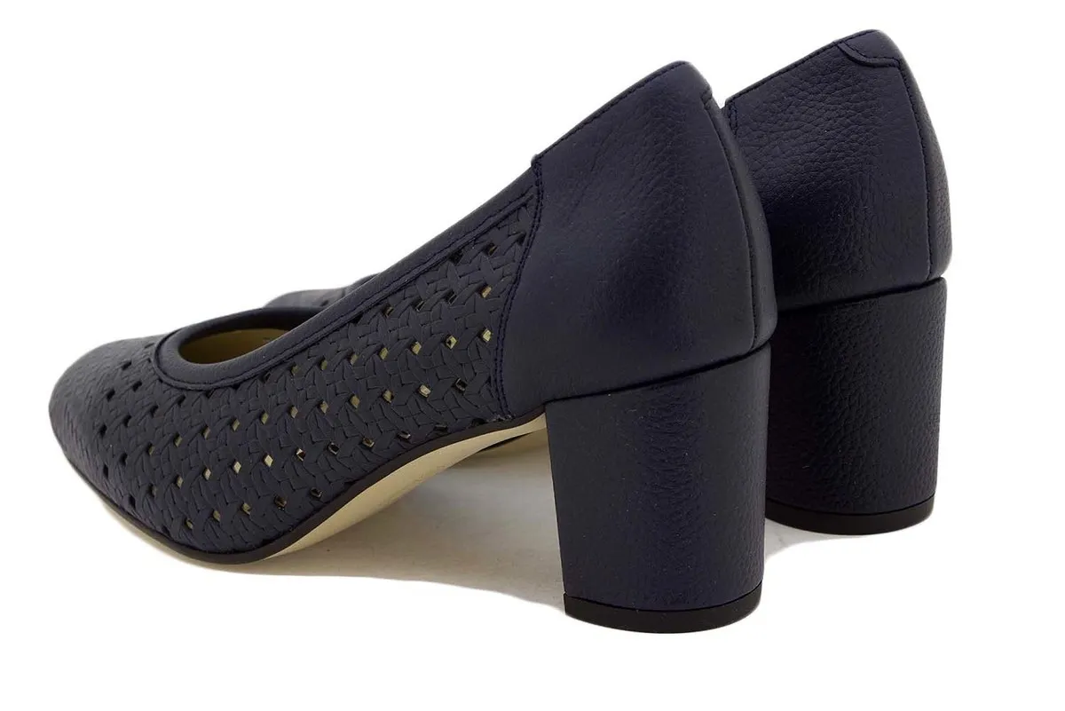 Pump Blue Leather