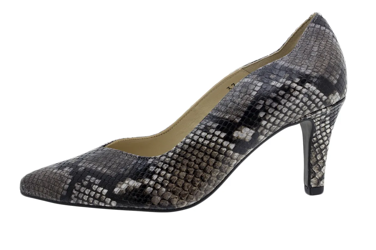 Pump Taupe Snake