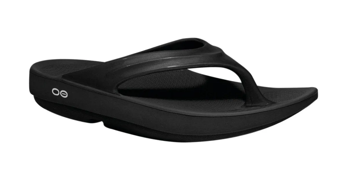Sandalia de mujer OOFOS Recovery Oolala Negro