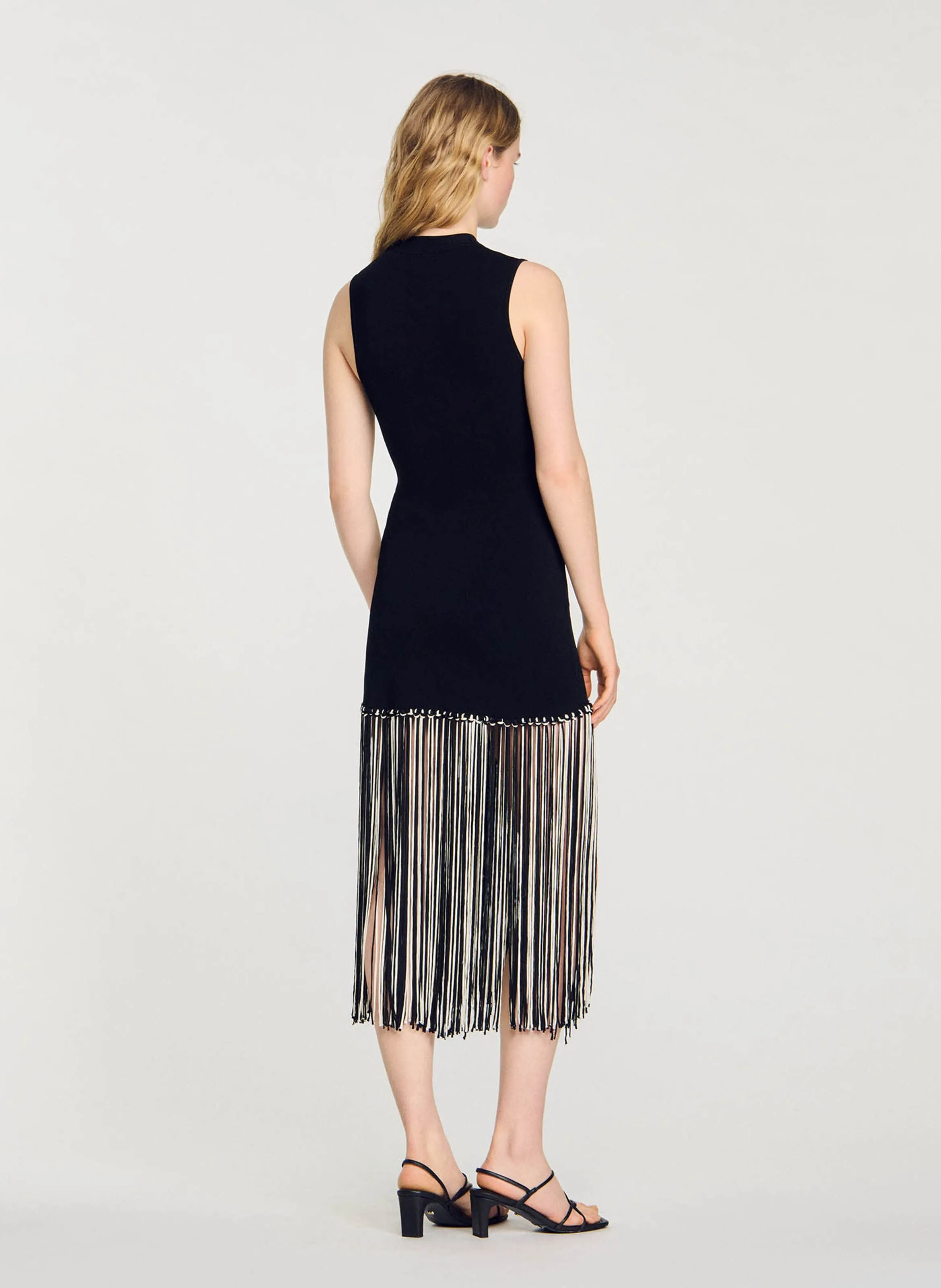 SANDRO Vestido ajustado cuello alto en multicolor