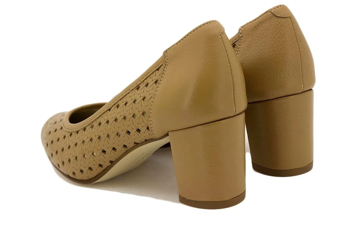 Tan Leather Pump