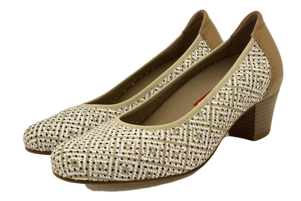 Tan Spike Pump