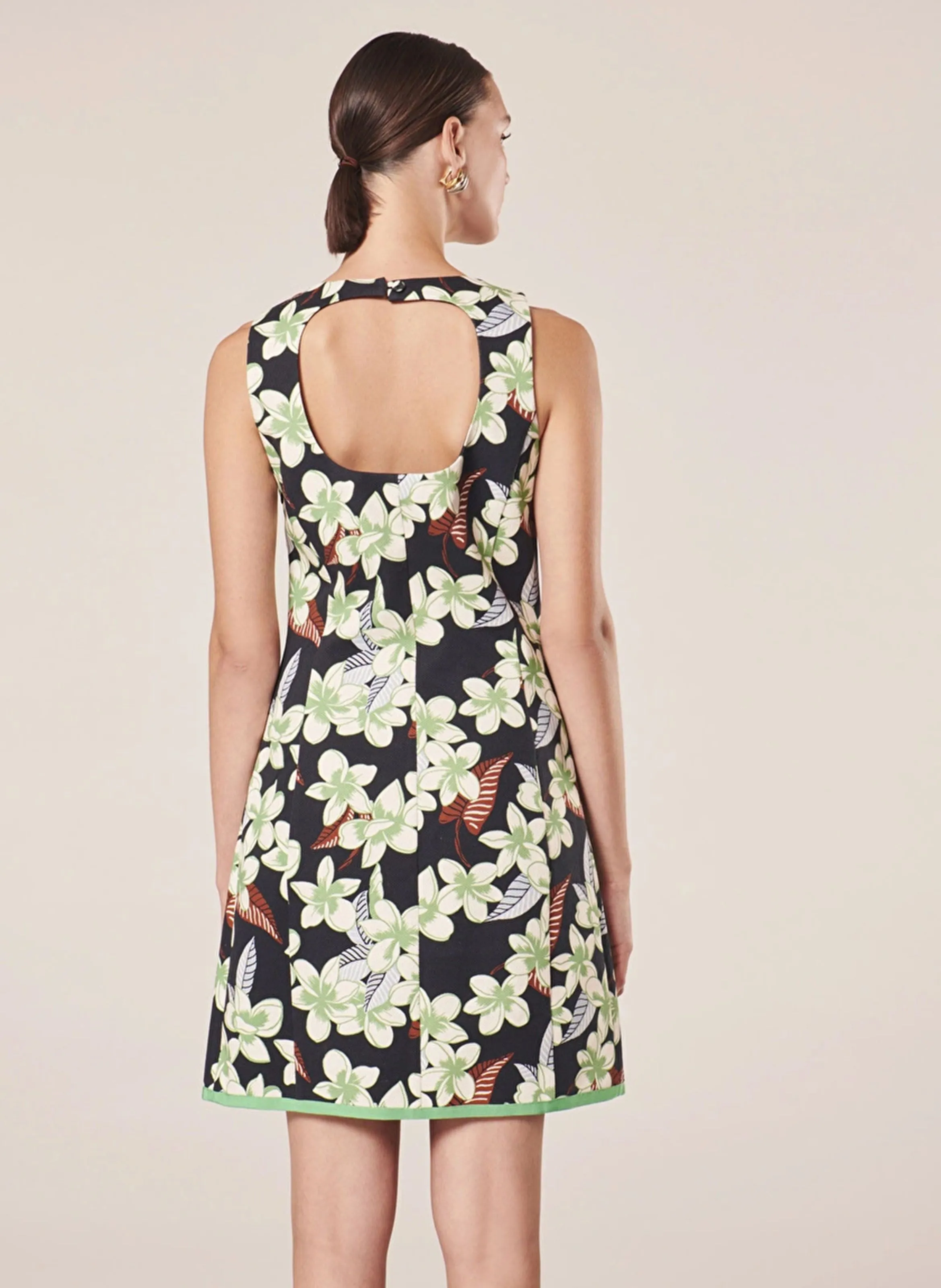 TARA JARMON RITZA  VESTIDO CORTO DE TRAPECIO CON ESTAMPADO DE FLORES EN AZUL