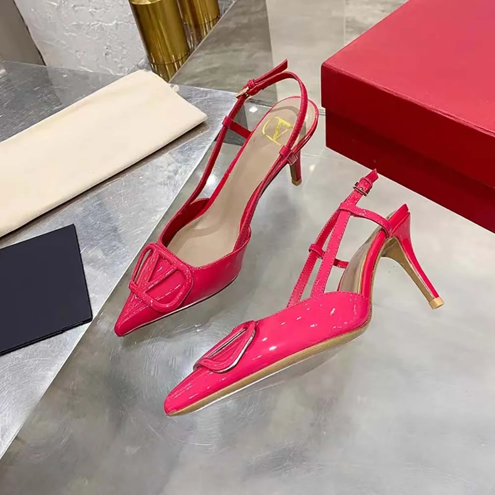 Valentino Mujer Vlogo Signature Charol Slingback Pump 80mm / 3.15 in