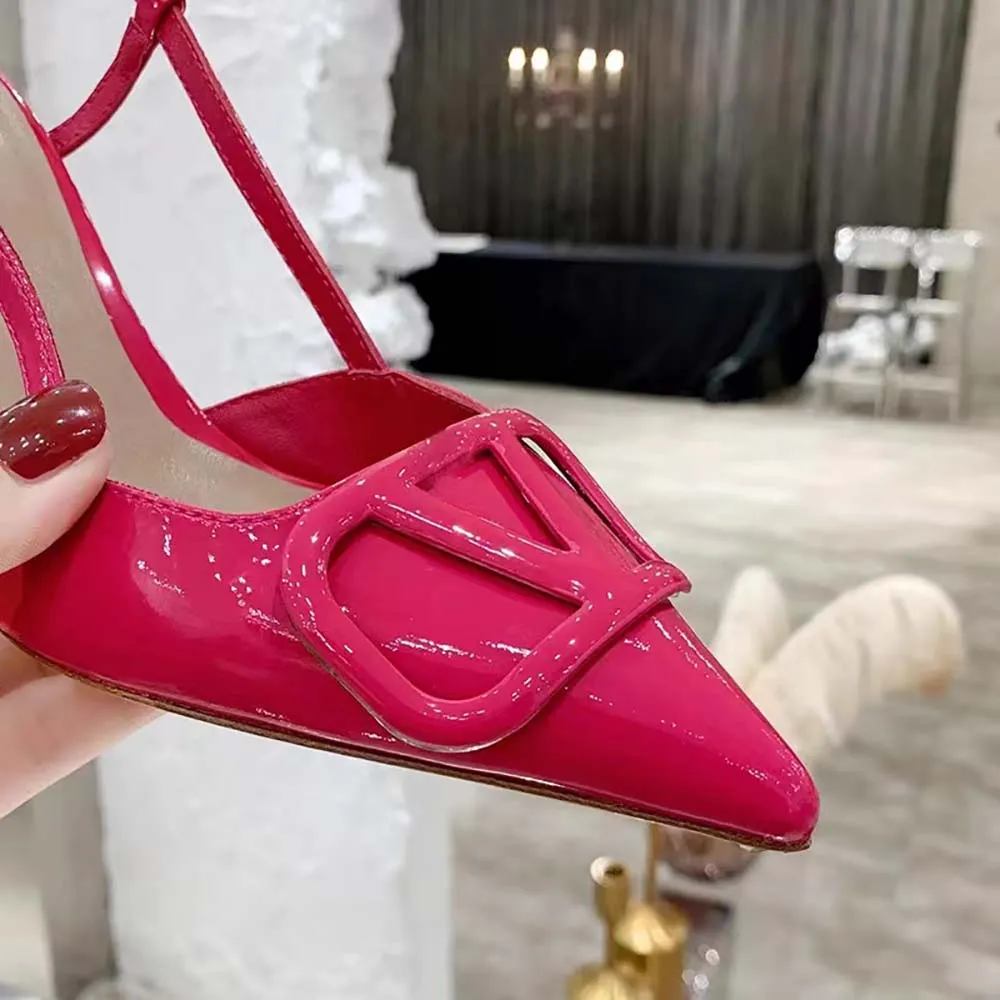 Valentino Mujer Vlogo Signature Charol Slingback Pump 80mm / 3.15 in