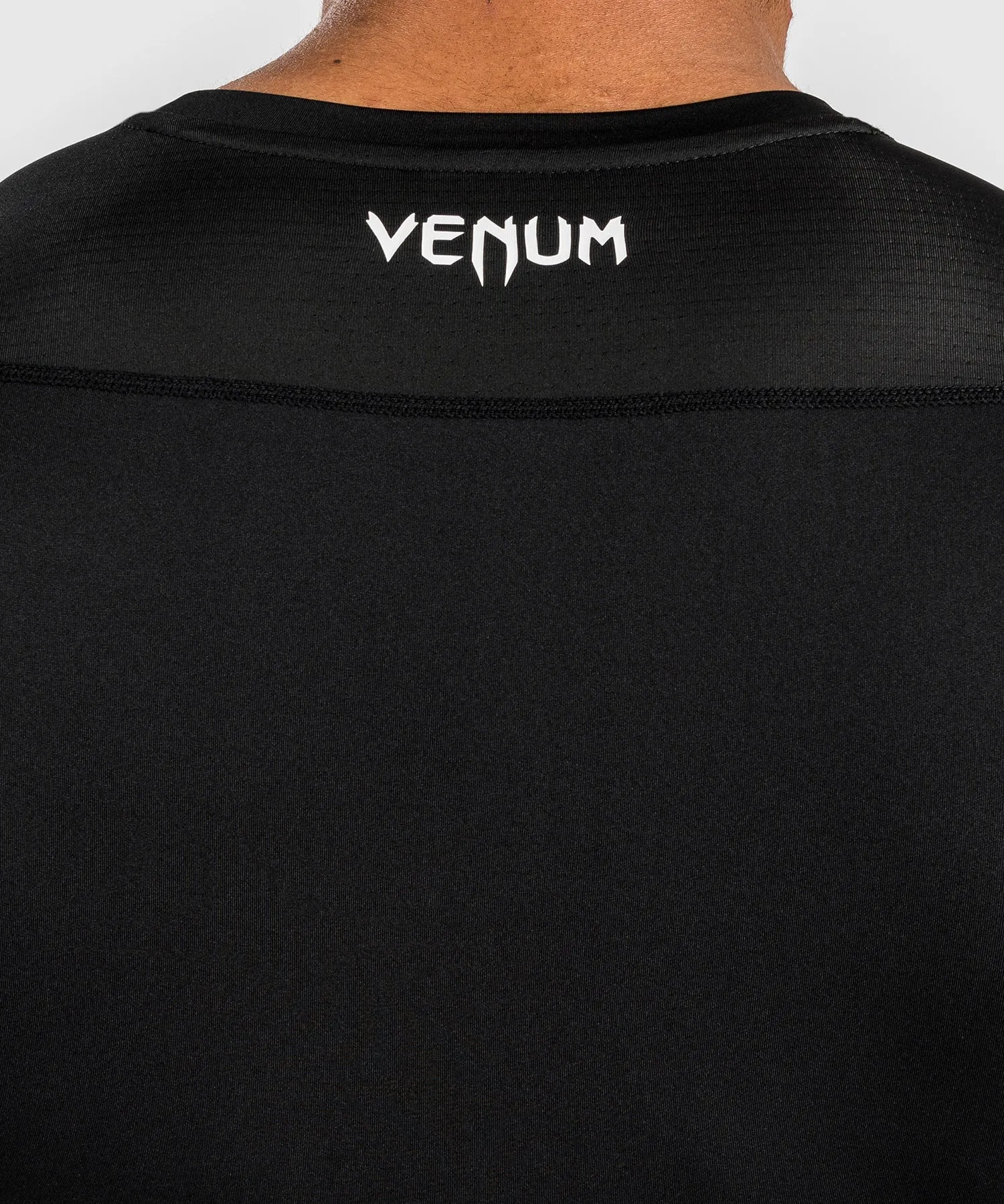 VENUM ATTACK RASHGUARD DE MANGA CORTA PARA HOMBRE  NEGRO/GRIS