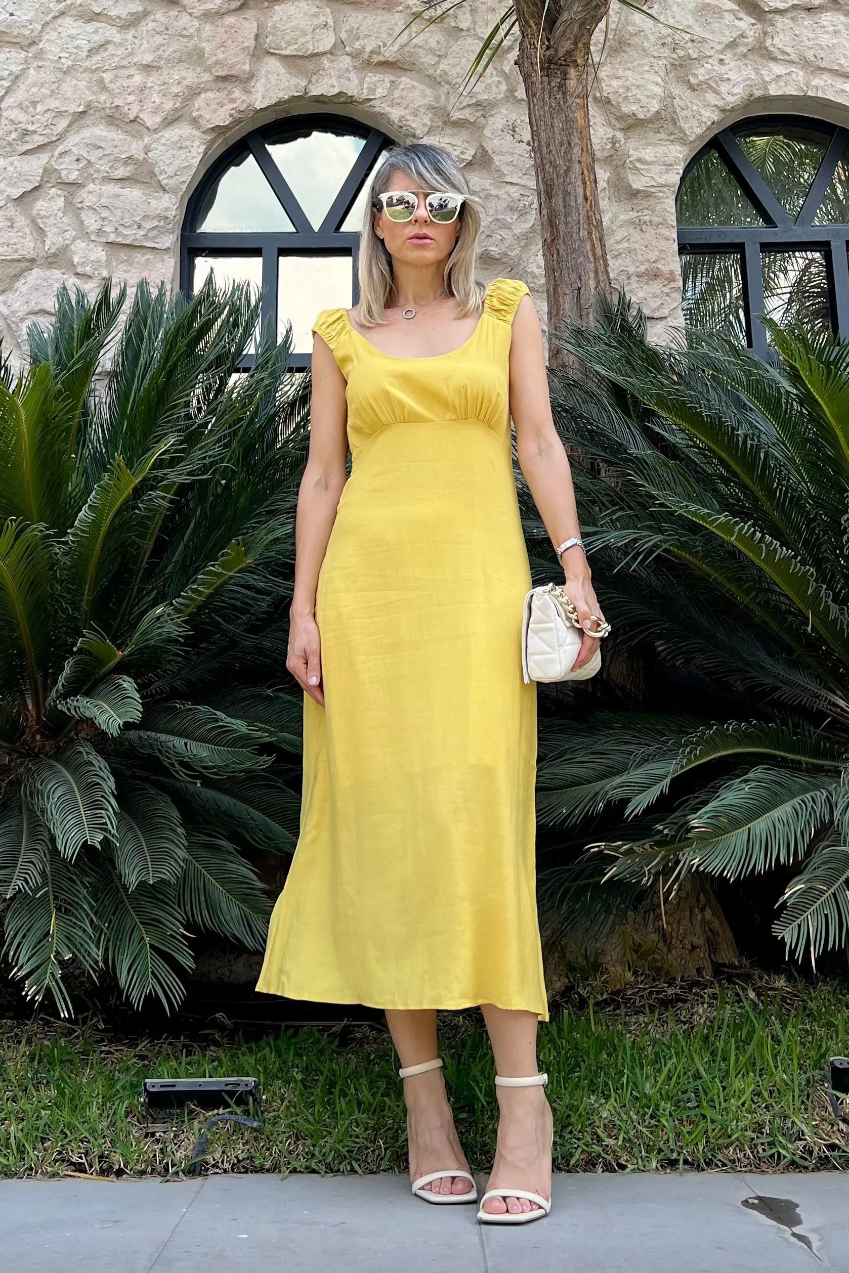 VESTIDO CORTE ALTO