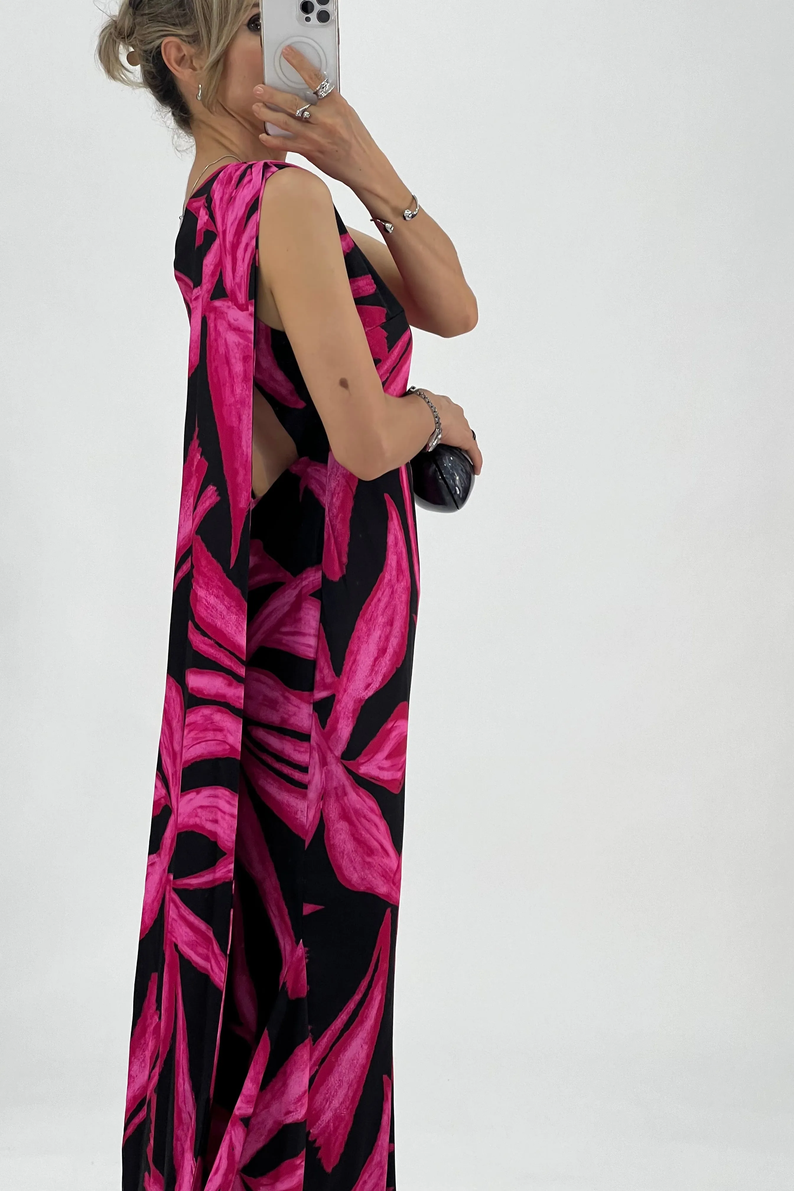 VESTIDO HOJAS UN HOMBRO