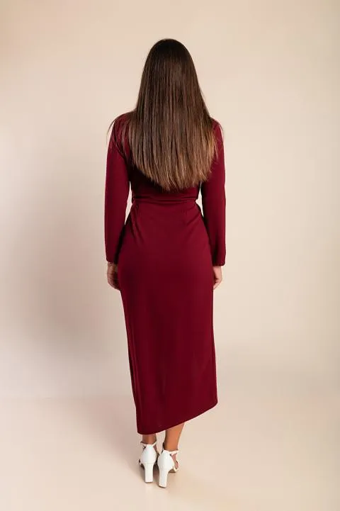 Vestido midi elegante con escote cruzado, volantes y mangas 3/4 Brynlee, burdeos