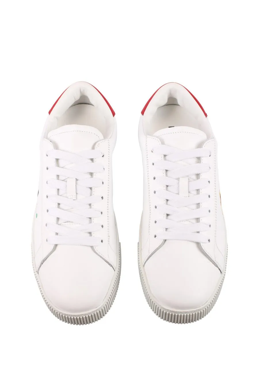 Zapatillas blancas con logo 