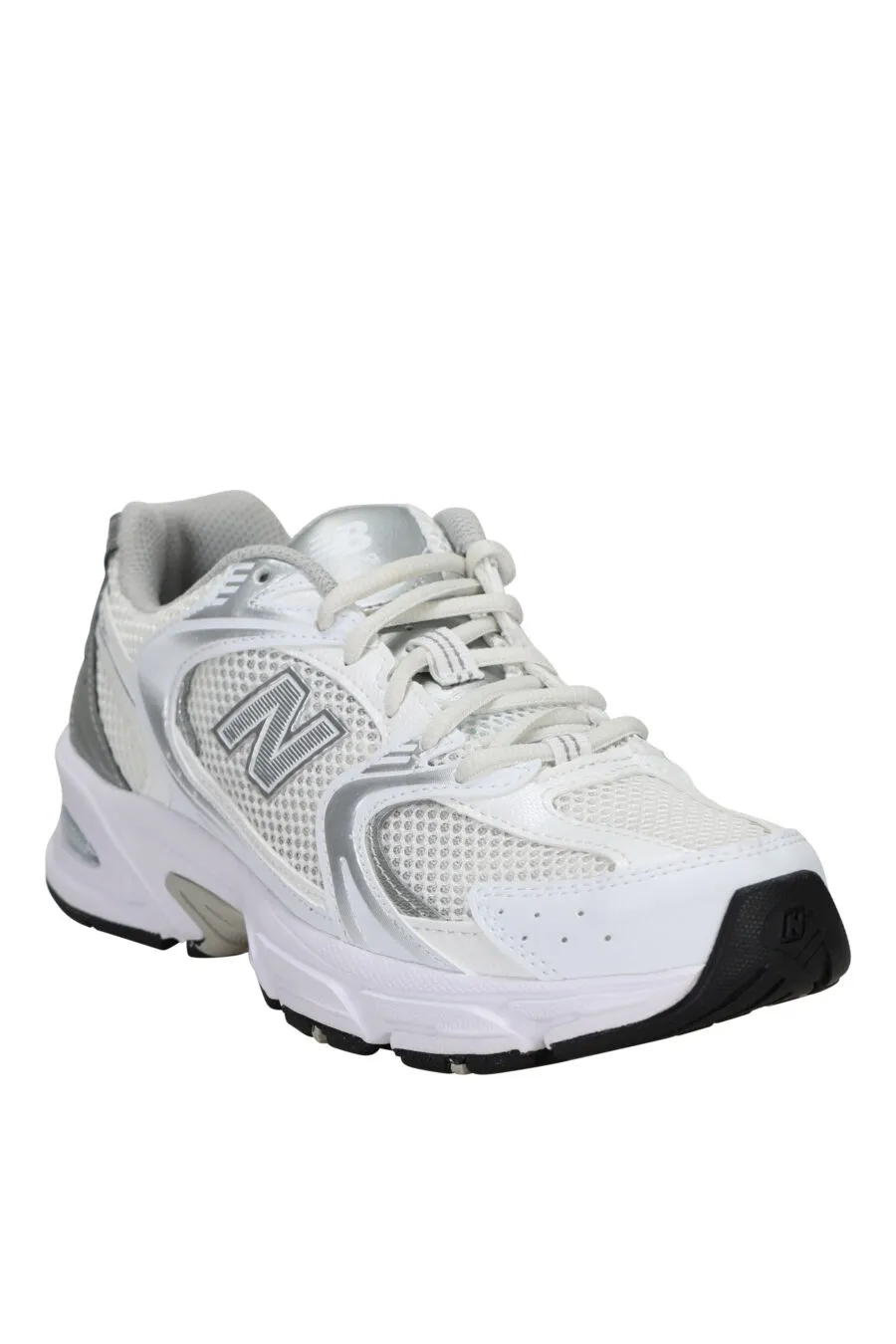 Zapatillas blancas con plateado 