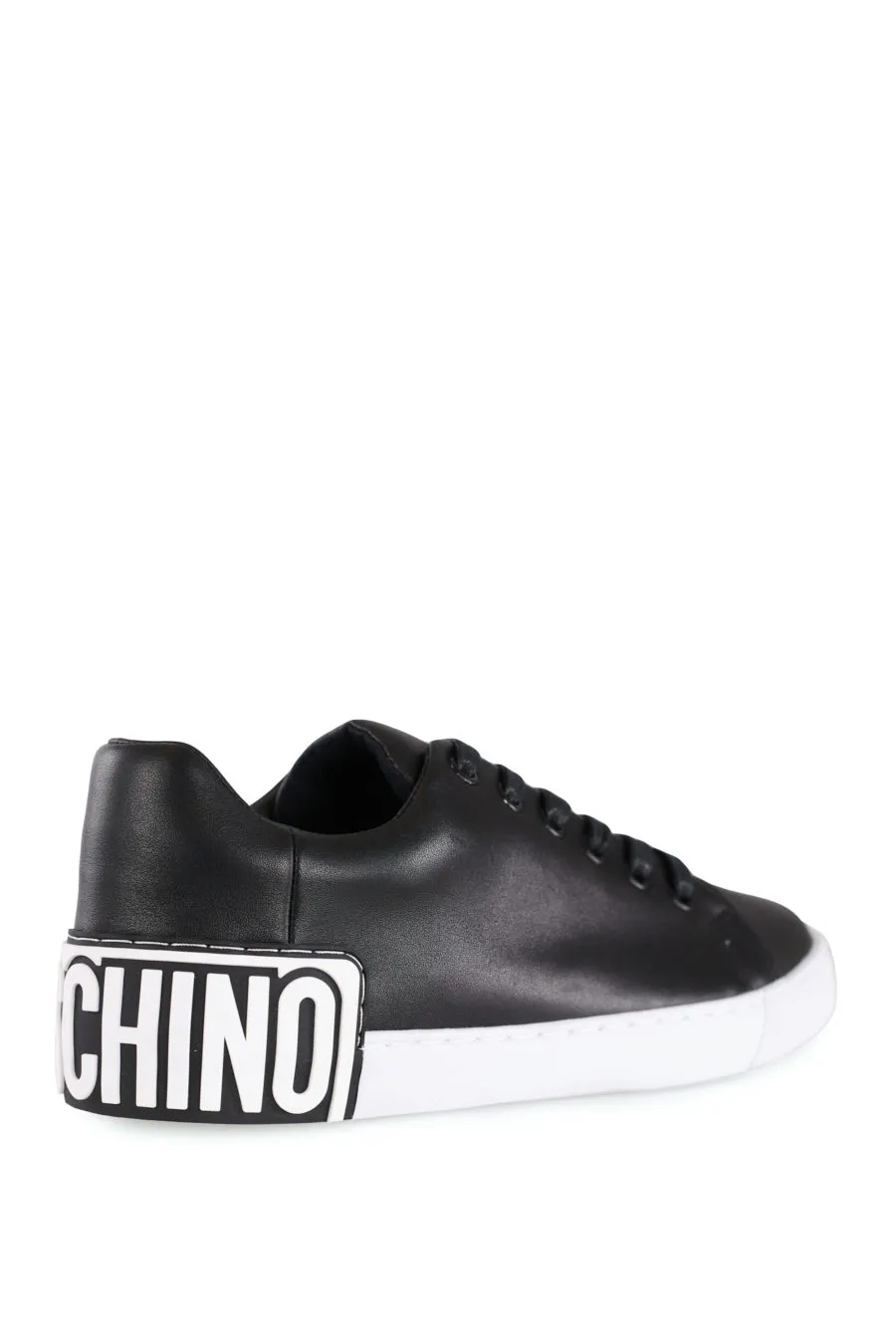 Zapatillas negras con logo de goma