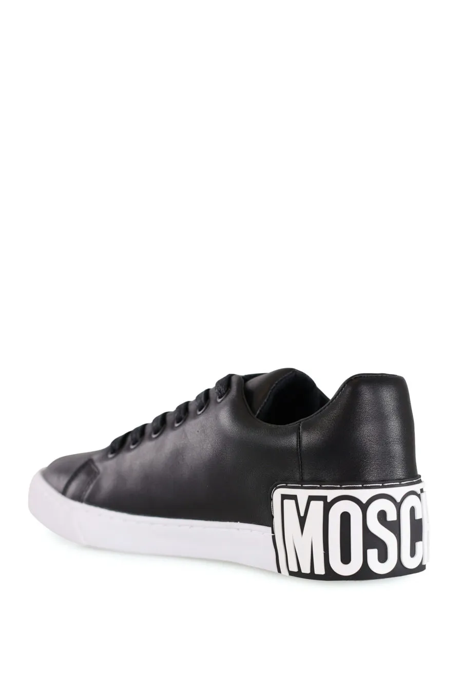 Zapatillas negras con logo de goma