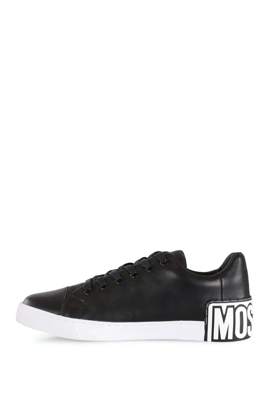 Zapatillas negras con logo de goma